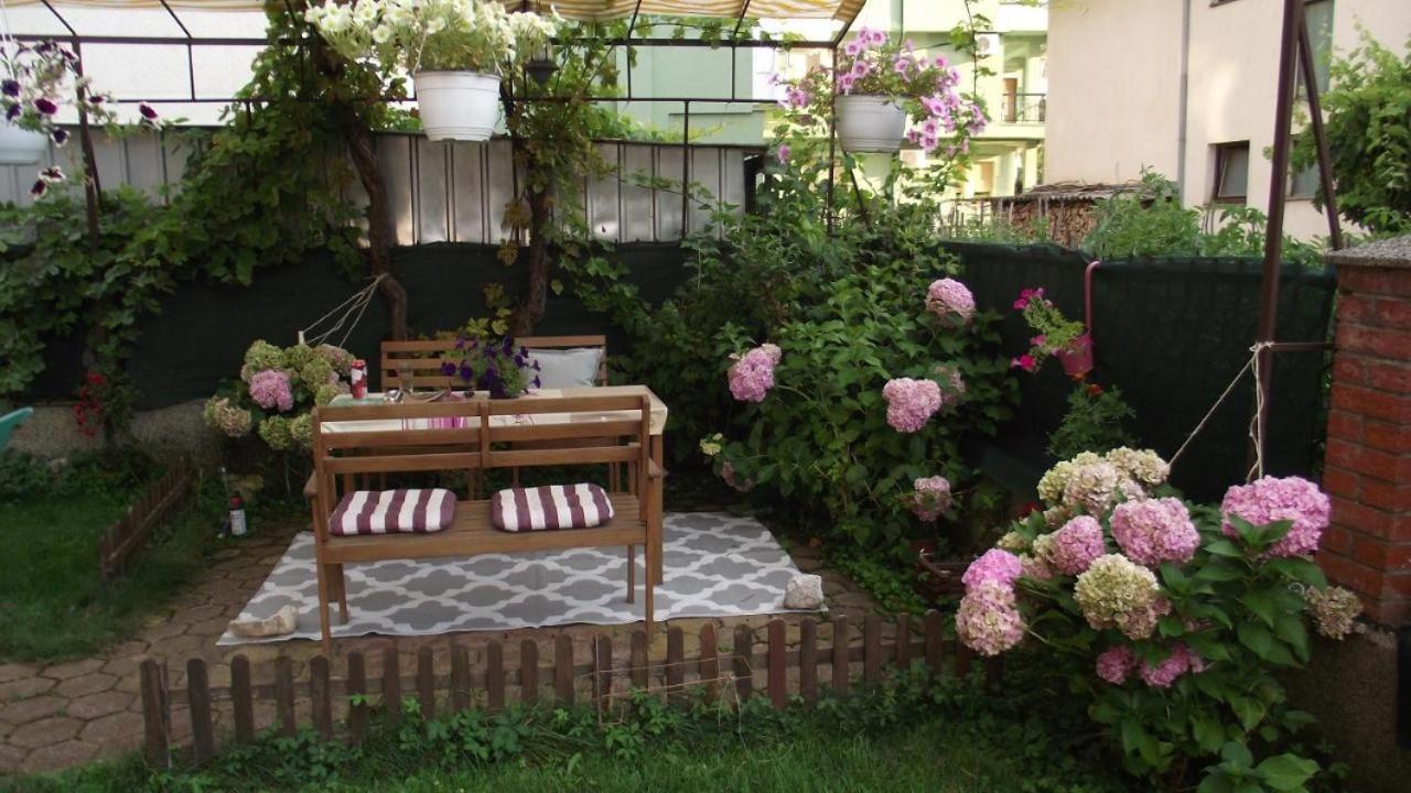 Villa Lakeview Paradise Пештани Экстерьер фото